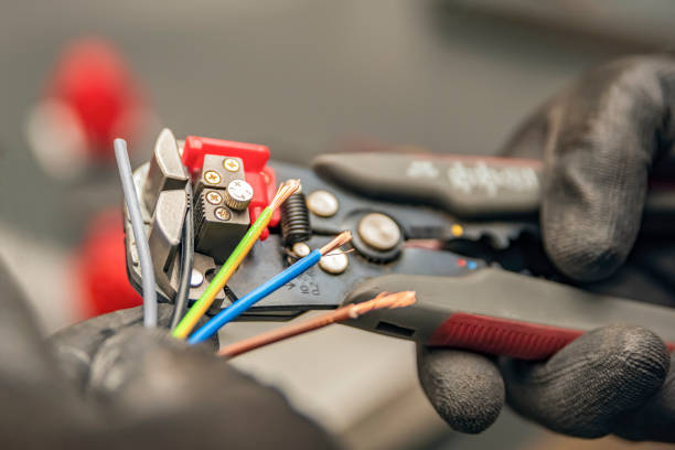 Best Electrician Near Me  in West Alexandria, OH